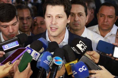 Daniel Vilela assina convênio de R$ 18 milhões para obras em Aparecida de Goiânia