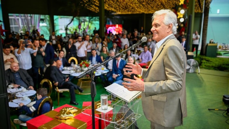 Caiado exalta força e importância do jornalismo no interior de Goiás