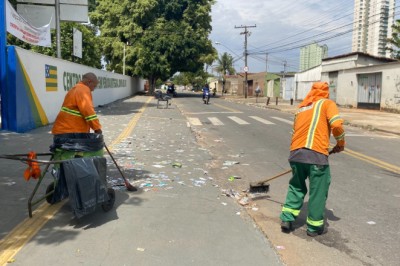 Goiânia mobiliza 966 trabalhadores para limpar ruas durante e após o dia da votação