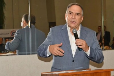 Sandro Mabel toma posse como prefeito de Goiânia