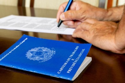 Empresas de Aparecida ofertam mais de mil vagas nesta semana