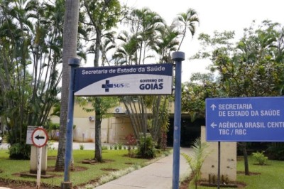 SES contrata Einstein para "mentoria"