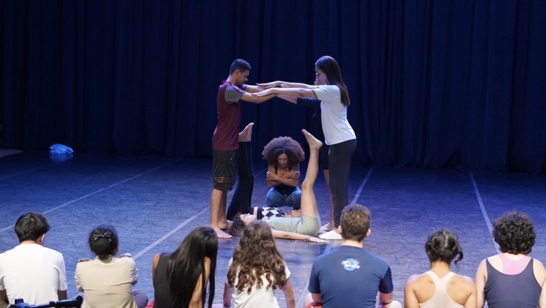 Basileu França promove apresentações de teatro gratuitas