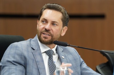 IGAPE: Bruno Peixoto lidera menções espontâneas para deputado federal em Goiás