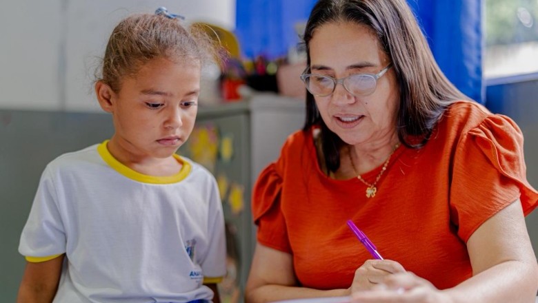 Anápolis cria comissão para contratação temporária de professores