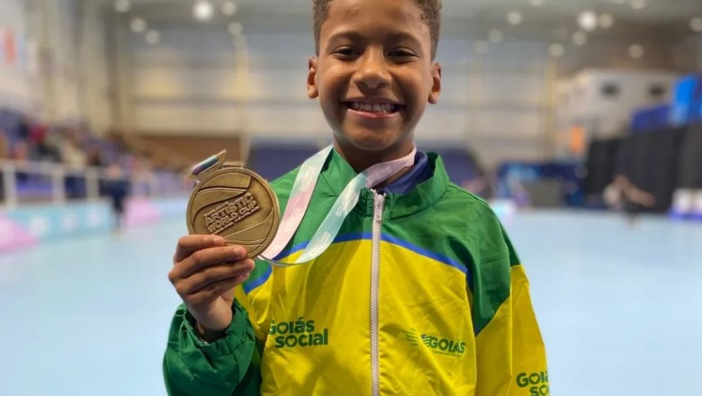 Atleta goiano conquista duas medalhas de ouro no Mundial de Patinação Artística