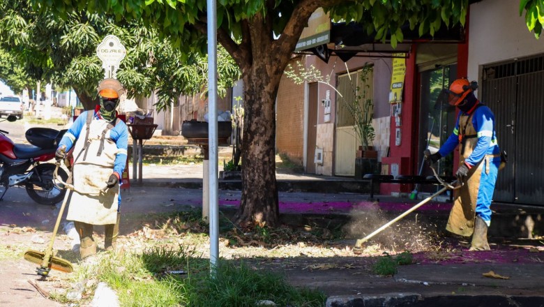 Manutenção nas margens de vias alcança pontos da Vila Galvão