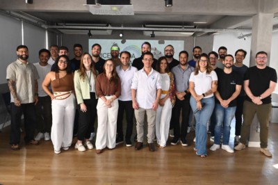 Startups de todo o Brasil iniciam imersão presencial em Goiás com foco em IA