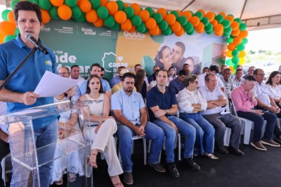 Governo de Goiás entrega casas do programa Pra Ter Onde Morar em Mutunópolis