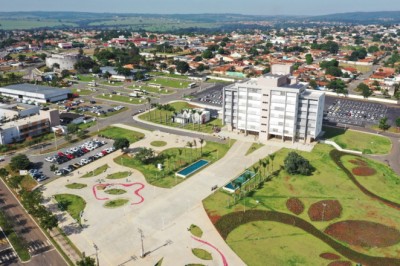 Aparecida de Goiânia faz 104 anos: desfile cívico nesta segunda terá Daniel Vilela, Ronaldo Caiado e 5 mil bolos de pote