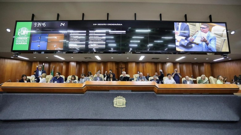 Câmara de Goiânia aprova reajuste de 5,4% para professores; veja o que muda em 2026