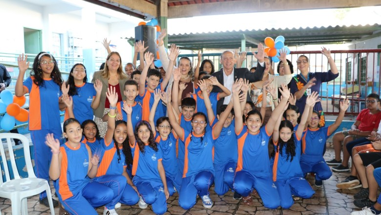 Uniformes para 112 mil alunos em Goiânia: entregas seguem e gestão detalha investimentos, bônus e reajuste