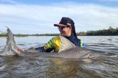 Documentário ‘Mulheres da pesca no Araguaia’ estreia em Goiânia