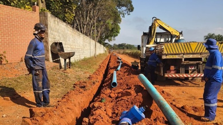 8 km de novas redes de água no Setor Santa Luzia, em Trindade, devem beneficiar 2,7 mil moradores e abrir caminho para asfalto