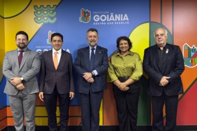 Embaixador do México visita Goiânia; encontro com a prefeita em exercício discute segurança, prevenção às drogas e cooperação