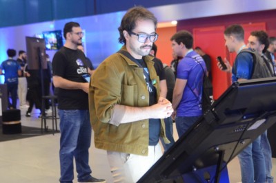 Goiânia recebe Conecta Ceia – AI Brasil: evento reúne 1,2 mil pesquisadores e abre programação ao público com futebol de robôs
