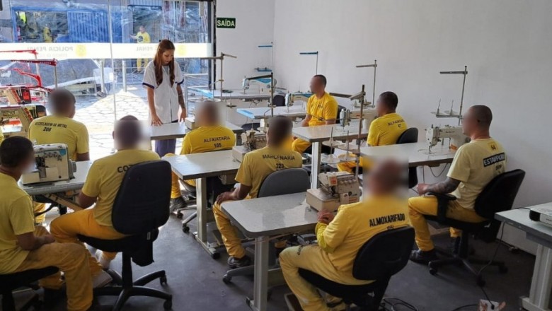 Em Aparecida de Goiânia, 16 reeducandos iniciam curso de costureiro industrial com remição de pena e apoio privado