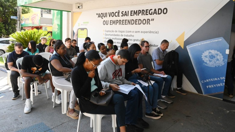 Feirão em Goiânia abre mais de mil vagas para jovem aprendiz com seleção no local