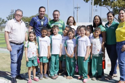 Montividiu do Norte inaugura campo sintético; investimento supera R$ 300 mil e integra pacote de 18 obras em Goiás