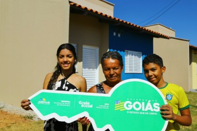 Porangatu entrega 48 casas a custo zero com escritura definitiva; investimento soma R$ 6,1 milhões