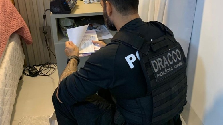 Operação Dolos mira rede suspeita de desviar R$ 9 milhões; bens de luxo e armas são apreendidos em três estados