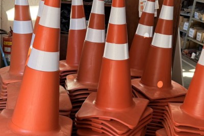 Goiânia ganha reforço na sinalização: Comurg entrega mais de 250 cones e anuncia novas medidas de segurança