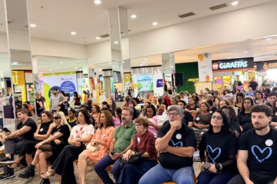 Cine Mulher reúne 100 pessoas em shopping de Goiânia e fortalece combate à violência e ao tráfico humano