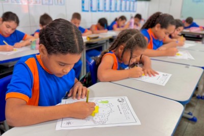 Greve na educação em Goiânia: Justiça impõe 70% de efetivo e aulas continuam