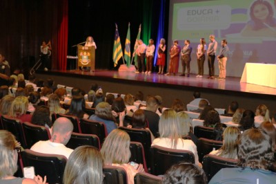 Leitura, escrita e equidade em foco: Goiânia realiza 2º seminário para fortalecer a alfabetização