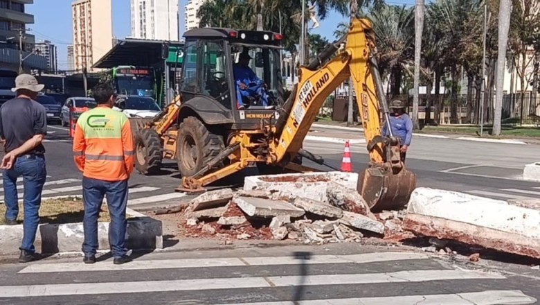 Rua 83, no entorno da Praça Cívica, passa por mudanças após registro de acidentes