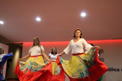 Mostra em Goiânia reúne arte e histórias de estudantes da Educação de Jovens e Adultos