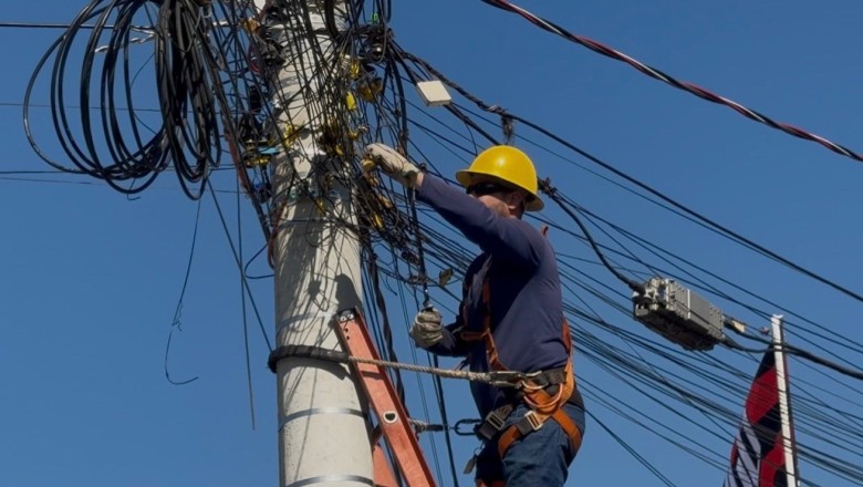 Operação retira 203 toneladas de fios irregulares e reorganiza mais de 4,6 mil postes em Goiânia
