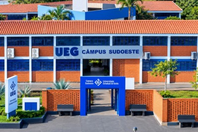 UEG oferece 813 vagas para quem quer voltar a estudar, mudar de curso ou ingressar com diploma